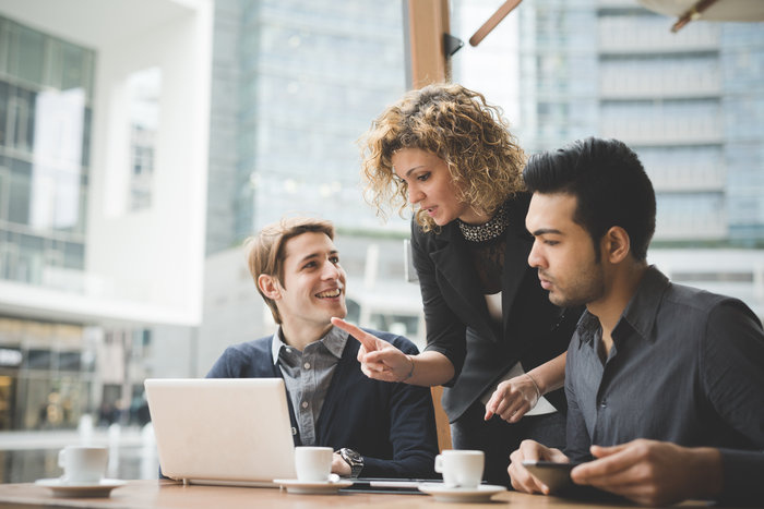 Business networking - 4 hacks for improving morale in the workplace